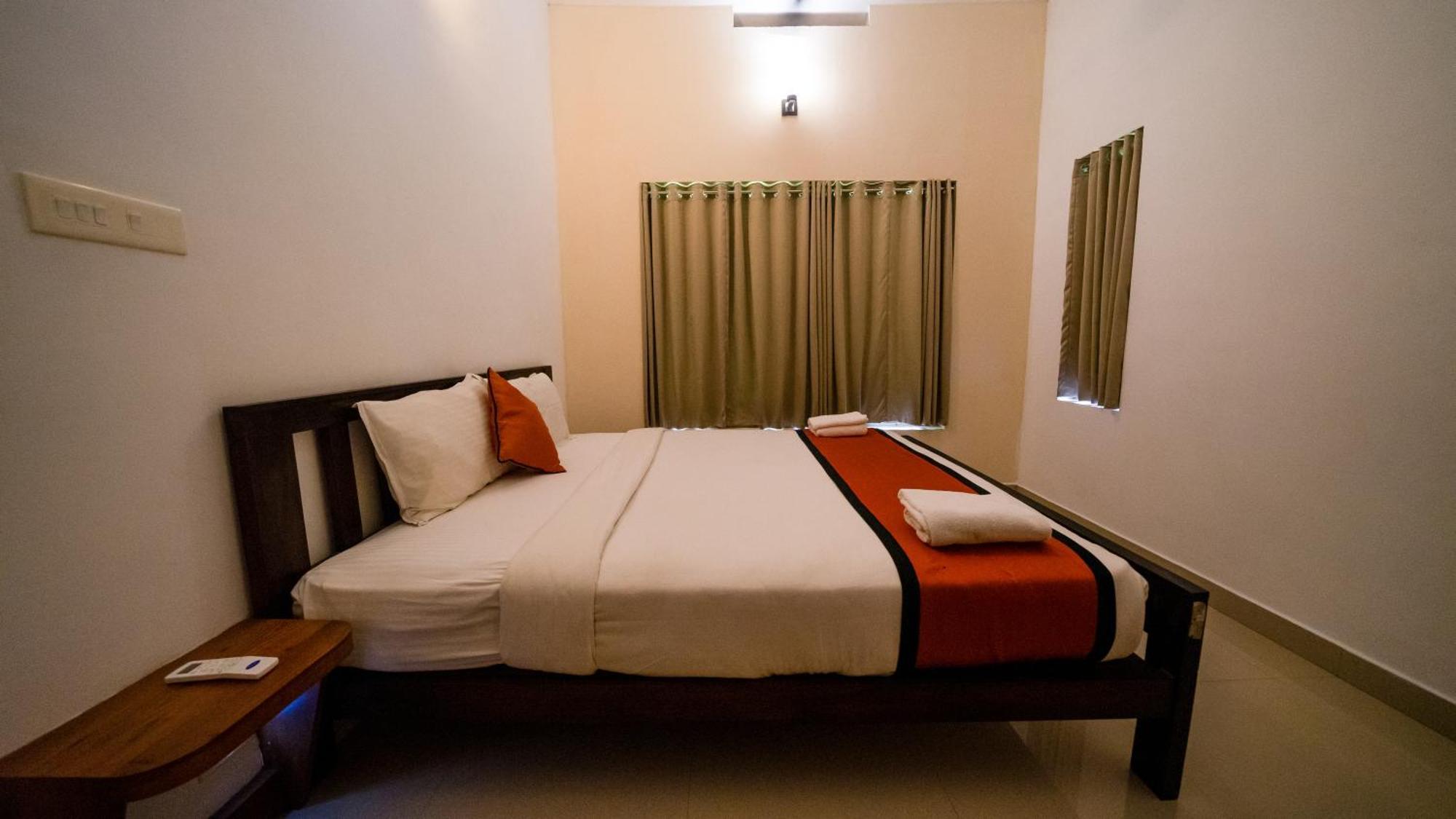 Vythiri Holiday Resort, Wayanad Exterior foto