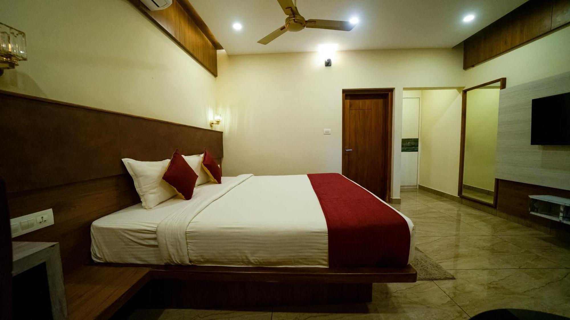 Vythiri Holiday Resort, Wayanad Exterior foto